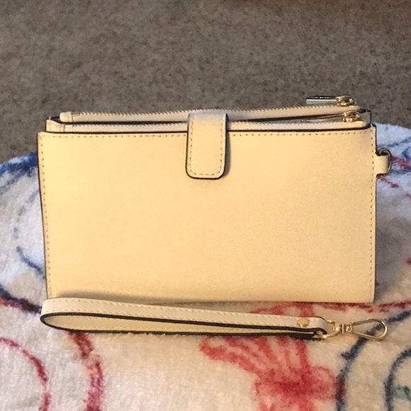 White Michael Kors wallet - Picture 3 of 4